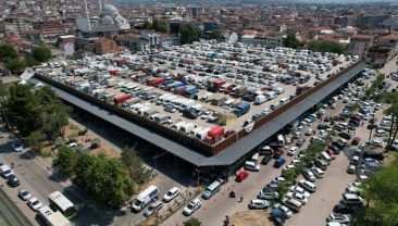 Ücretsizdi, artık ücretli! İzmit’te Doğu Kışla Otoparkı’nın tarifesi belli oldu
