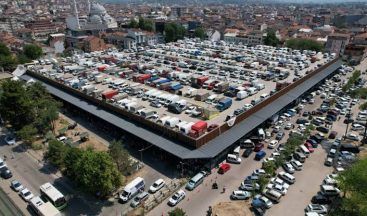 Ücretsizdi, artık ücretli! İzmit’te Doğu Kışla Otoparkı’nın tarifesi belli oldu