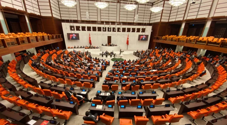TBMM Adalet Komisyonu’ndan yeşil ışık: ‘Terörsüz Türkiye’ yasa teklifi geçti