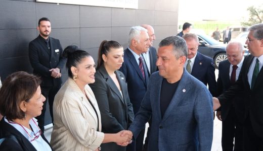 Özgür Özel Kocaeli’ye geldi! İlk durağı Gebze oldu