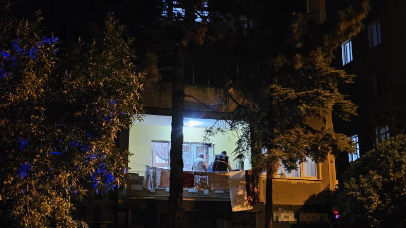 16 yaşındaki genç babasını katletti!