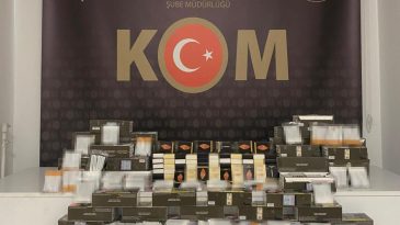 Kocaeli Polisinden İzmit’te 2 iş yerine operasyon
