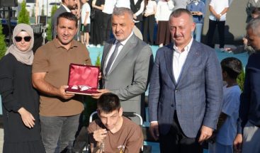Kartepe Kent Konut Evleri’nde 144 hak sahibine anahtar teslim edildi