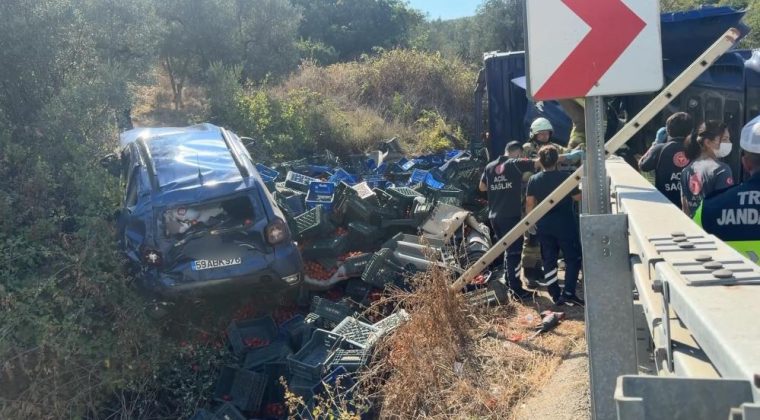 Virajı alamayan kamyon dehşet saçtı: Ölü ve yaralı var