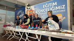 Çayırova’da ihtiyaç sahibi öğrencilere eğitim desteği