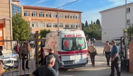 Lisede silahlı saldırı! Yaralı öğrenciler olduğu bildirildi