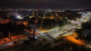 Büyükşehir Belediyesi’nden Başiskele’de gece operasyonu