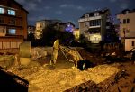 Kocaeli’de inşaat temeli çöktü, binalar yan yattı