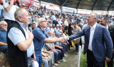 Başkan Tahir Büyükakın’a sevgi seli