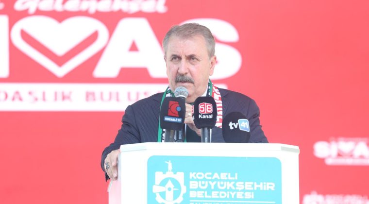 BBP Lideri Destici’den Kocaeli Büyükşehir’e övgü