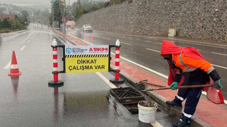 Kocaeli’de yağış öncesi ekipler sahaya çıktı