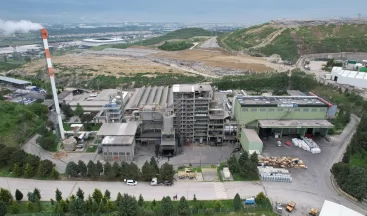 İzmit’teki atık tesisinde alevler yükseldi: Bölgeye çok sayıda ekip sevk edildi