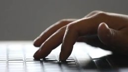 Müstehcen içerikli paylaşım yapan 419 sosyal medya hesabına erişim engeli