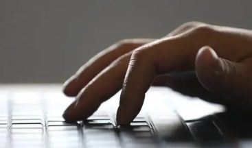 Müstehcen içerikli paylaşım yapan 419 sosyal medya hesabına erişim engeli