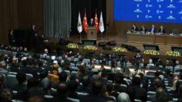 CHP’de 6 Meclis Üyesi istifa etti, Ak Parti’ye katıldı