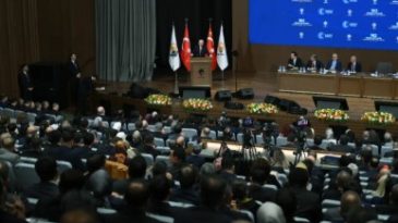 CHP’de 6 Meclis Üyesi istifa etti, Ak Parti’ye katıldı