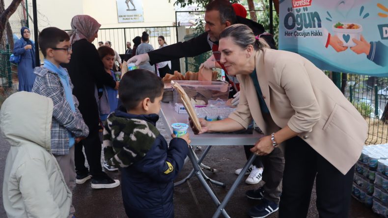 İzmit’te öğrencilerin beslenmesine belediye desteği