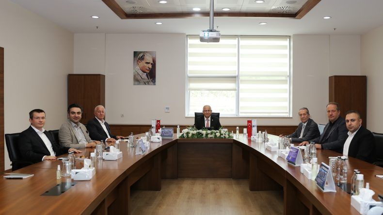 KOÜ Teknopark yönetimi KOTO’da bir araya geldi