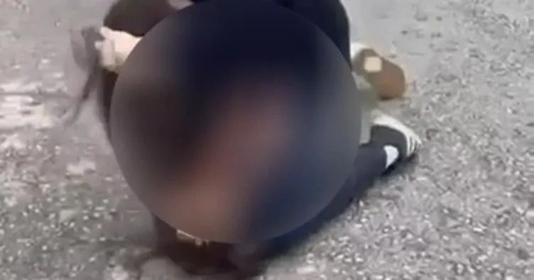Gölcük’te lise önünde kız öğrenciler birbirine girdi