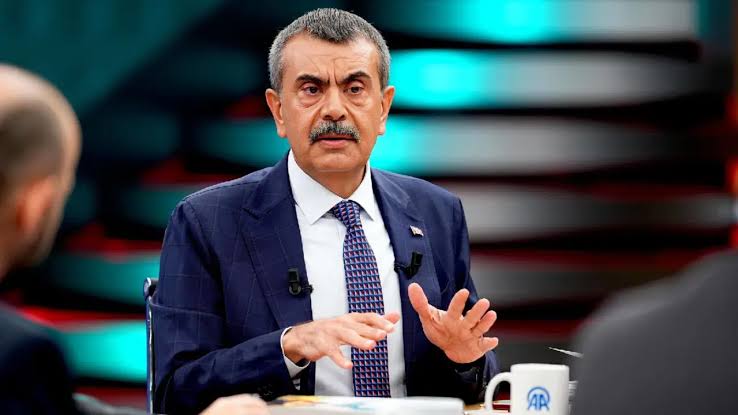 Ara tatil kalkıyor mu? Bakan Tekin’den dikkat çeken açıklama