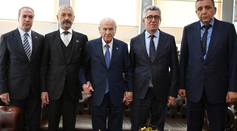 MHP’den flaş paylaşım: Sarallar ve Şahinler aileleri buluştu