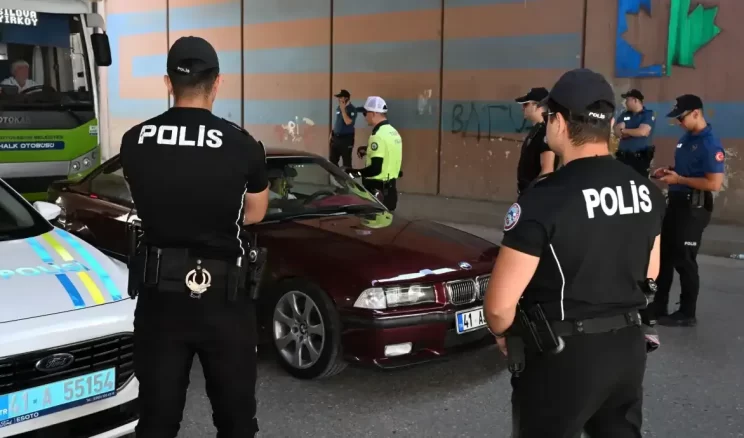 Kocaeli’de dev asayiş operasyonu