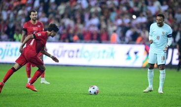 Arda Güler serbest vuruş kullanırken Mbappe’den dikkat çeken hareket