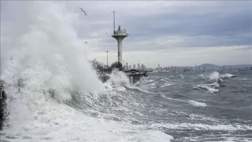 Marmara’da fırtına alarmı: Kocaeli Valiliği uyardı
