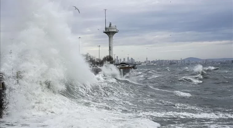 Marmara’da fırtına alarmı: Kocaeli Valiliği uyardı