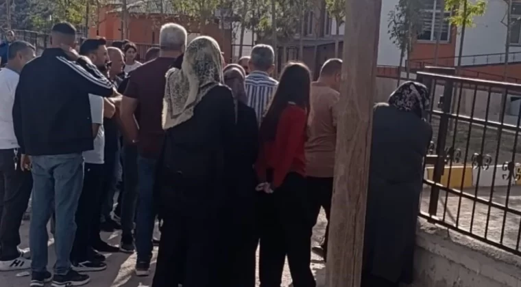 Küçük kız okula pompalı tüfek götürdü!