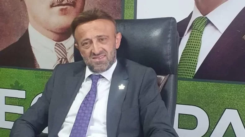 İzmit Belediye Meclisi’nde siyasi deprem
