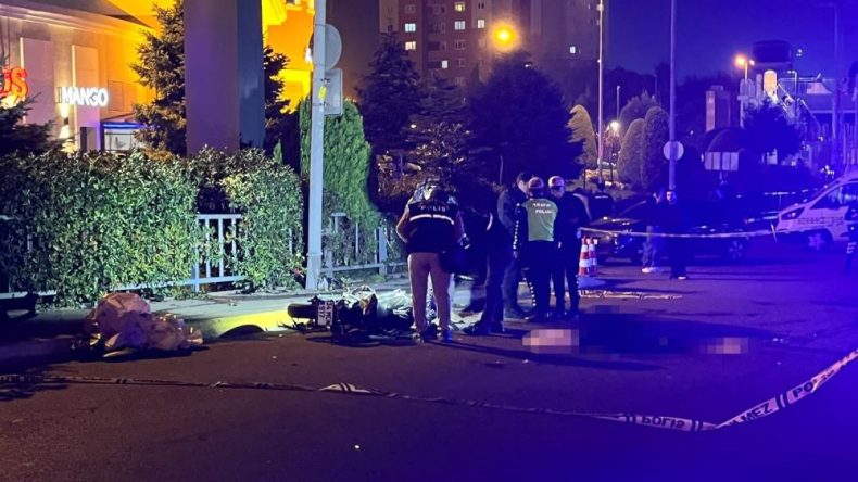 Motosiklet otomobille çarpıştı: Ölü ve yaralı var