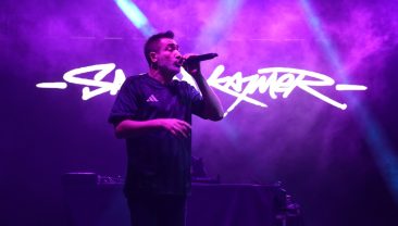 Sagopa Kajmer konserine yağışa rağmen gençler akın etti