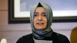 Fatma Betül Sayan Kaya Ak Parti’den ihraç edildi