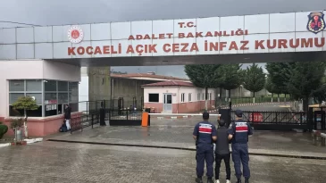 İzmit’te JASAT’tan firari uyuşturucu hükümlüsüne operasyon