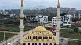 Kocaeli’de riskli minareler çelik sistemlerle yenileniyor