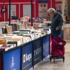 Kocaeli Kitap Fuarı’nda renkli görüntüler! Valizler kitaplarla doluyor