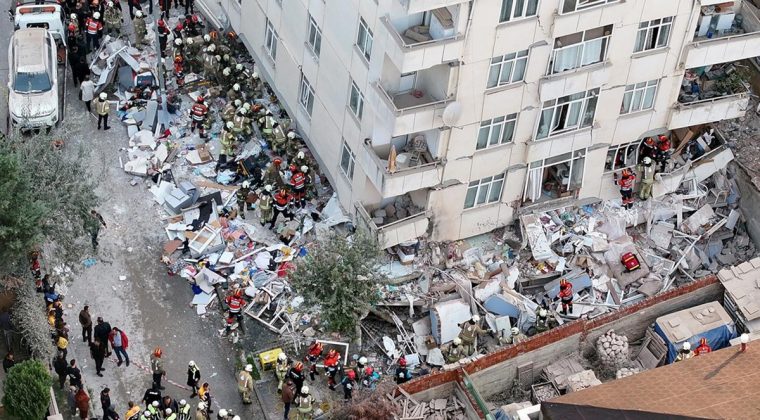 SON DAKİKA! İstanbul’daki göçükten acı haber: 1 kişi hayatını kaybetti