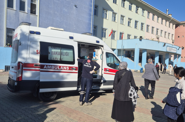 Bir okulda daha saldırı gerçekleşti!