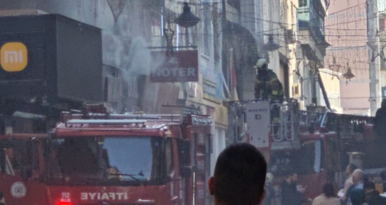 SON DAKİKA: İzmit merkezde korkutan yangın!