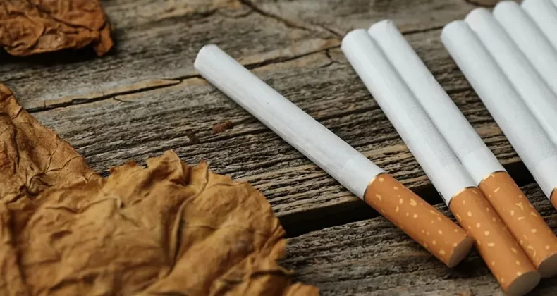 Sigara içenlere kötü haber: Paket başına 20 TL alınacak
