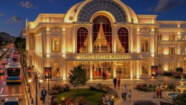 Opera binası alanındaki itirazlar İzmit Belediyesi Meclisi’nden de geçmedi