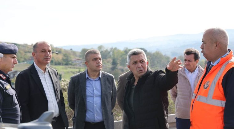 Kandıra-İzmit yolunda son durum! Trafik kontrollü açılıyor