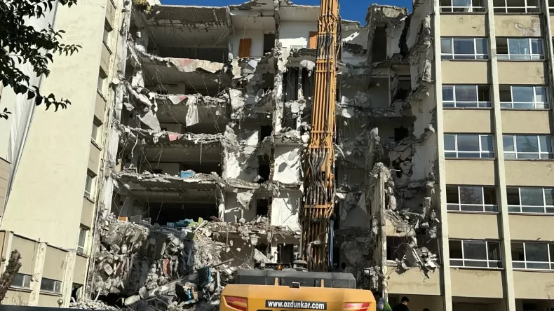 Seka Devlet Hastanesi’nde yarım asırlık B Blok için yıkım kararı